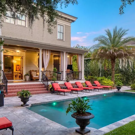 Estill Manor- Luxurious Savannah Estate With Pool & Garden - Sleeps 12-2